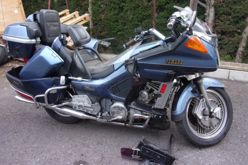 YAMAHA XVZ VENTURE accidentée RSV N°11789