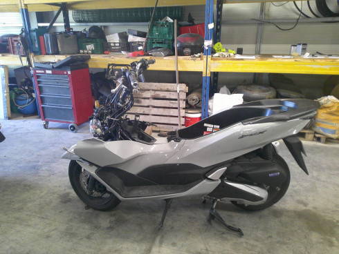 HONDA PCX 125 ACCIDENTE RSV N°21708