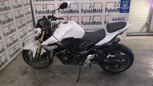 SUZUKI GSR 750 ACCIDENTE RSV N°22675