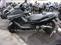 YAMAHA TMAX 500 en lot ou a l