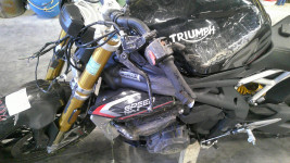 TRIUMPH SPEED TRIPLE 1200 Accidentée RSV N°19684