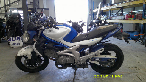 SUZUKI SV 650 ACCIDENTE RSV N°21453