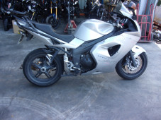 TRIUMPH SPRINT 1050 ST RIV CG petite glissade N°16031