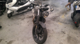 TRIUMPH STREET TWIN  900 Accidentée RSV N°20275