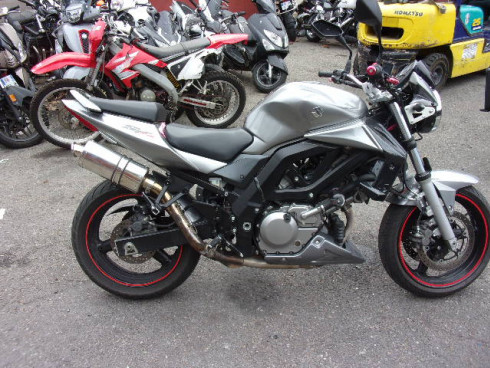 SUZUKI SV 650 accidente rsv n°17030