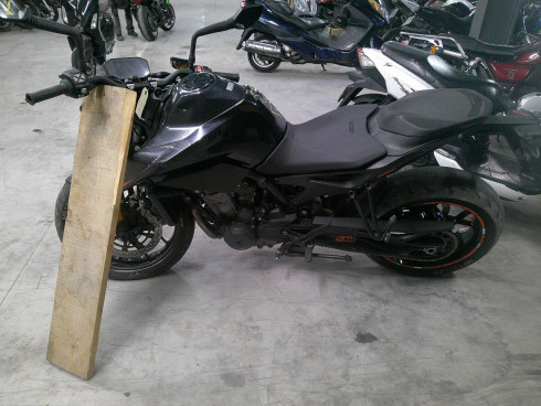 KTM 890 DUKE  Accidentée RSV N°19034