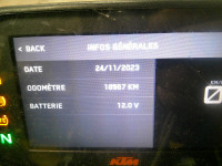 KTM 890 DUKE  Accidentée RSV N°19034