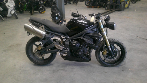 TRIUMPH STREET TRIPLE 675 ACCIDENTE RSV N°18155