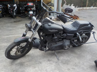 HARLEY-DAVIDSON STREET BOB 1584 ACCIDENTE petit choc riv carte grise  N°15845