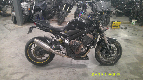 HONDA CB 650 R Accidentée RSV N°21728