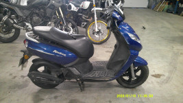 PEUGEOT KISBEE en lot ou a l