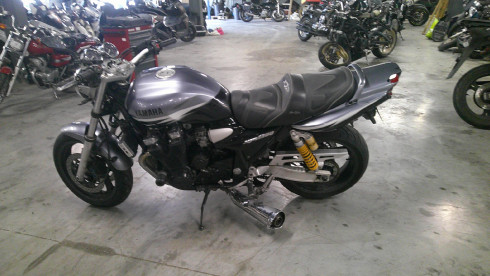 YAMAHA XJR 1300