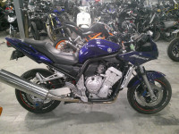 YAMAHA FZS FAZER 1000  Accidentée RSV N°19124