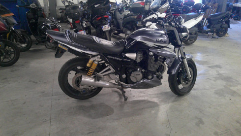 YAMAHA XJR 1300 accidentée RSV N°19609