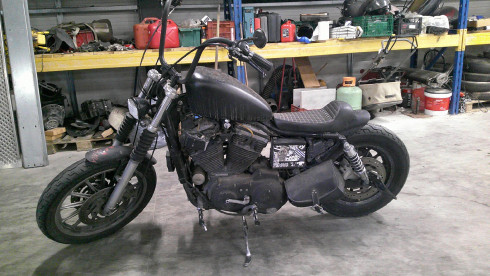 HARLEY-DAVIDSON SPORTSTER 883 PETIT CHOC CARTE GRISE/RIV N°20121